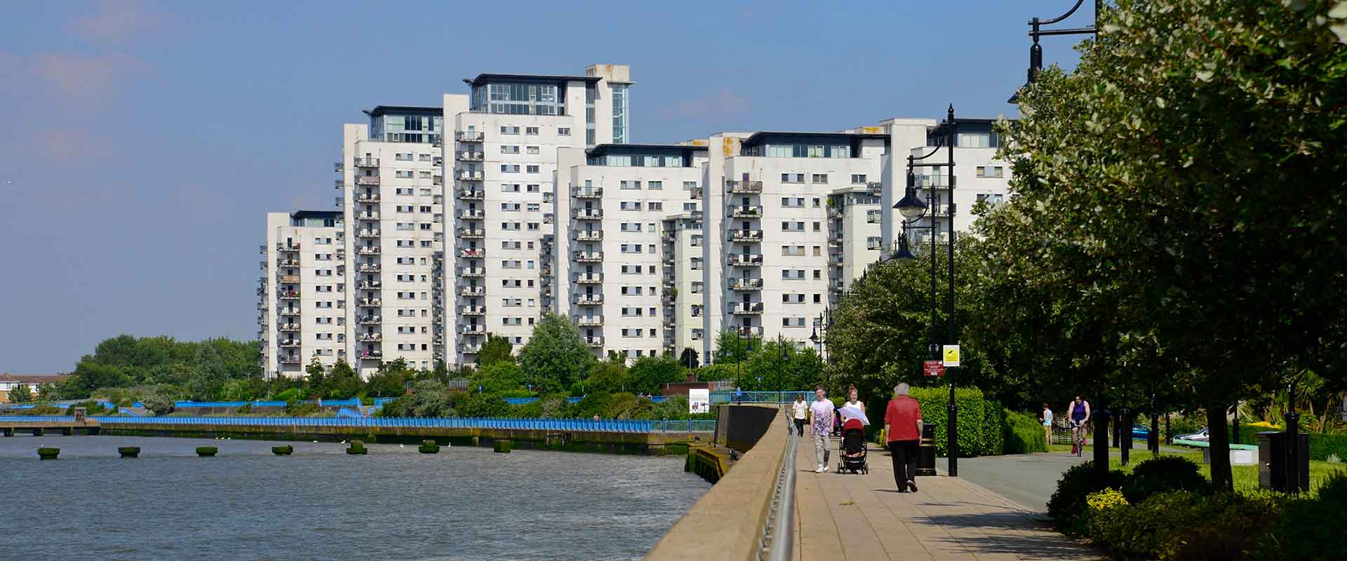 Estate, Sales and Lettings Agent in Woolwich, Thamesmead, Plumstead,Docklands. Redwood Estates